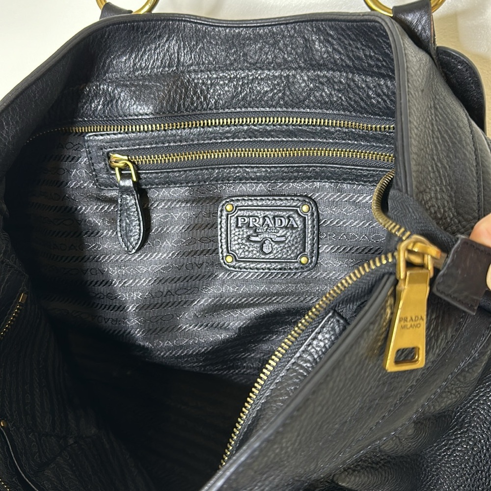 Vintage leather Black Prada large shoulder bag with Prada charms, never used - Picture 6 of 10